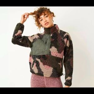 🌻2 for $29 🏷️ Joy Lab Womens S Long Sleeve Jacket Green Camouflage - NWT / Camo